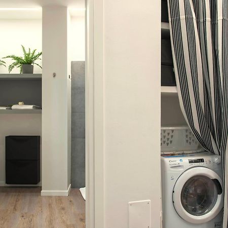 Smart & Urban Suites - Corso51 Римини Екстериор снимка