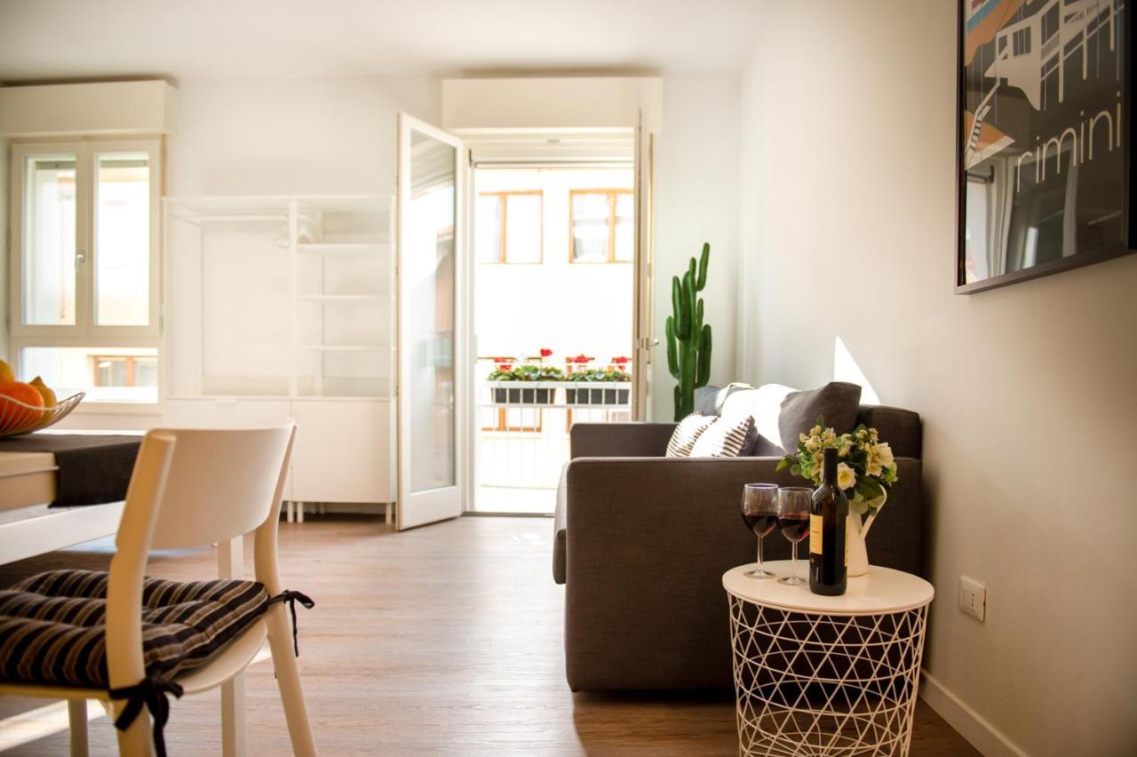 Smart & Urban Suites - Corso51 Римини Екстериор снимка