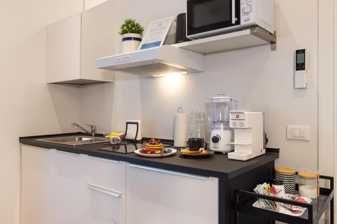 Smart & Urban Suites - Corso51 Римини Екстериор снимка