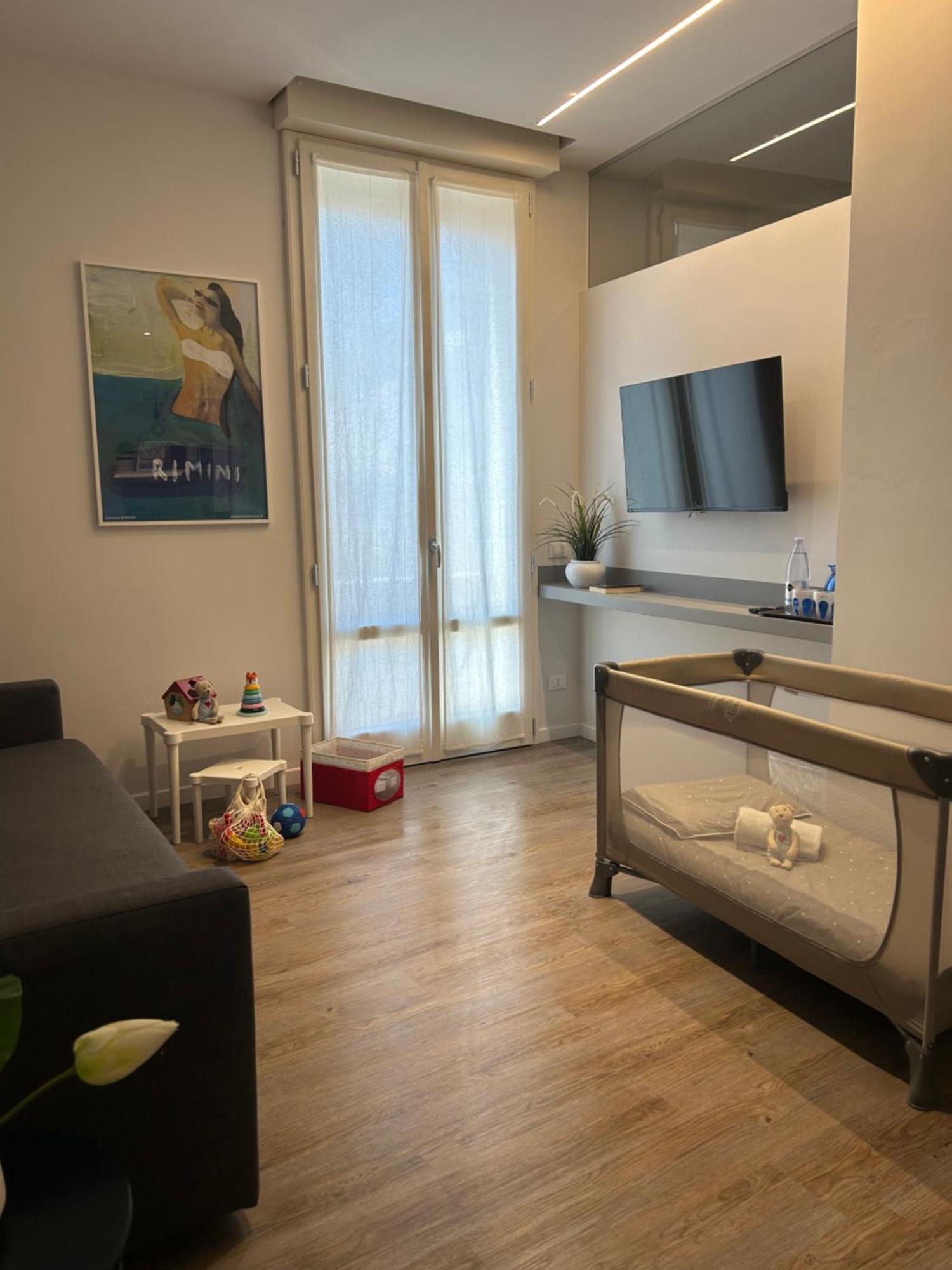 Smart & Urban Suites - Corso51 Римини Екстериор снимка
