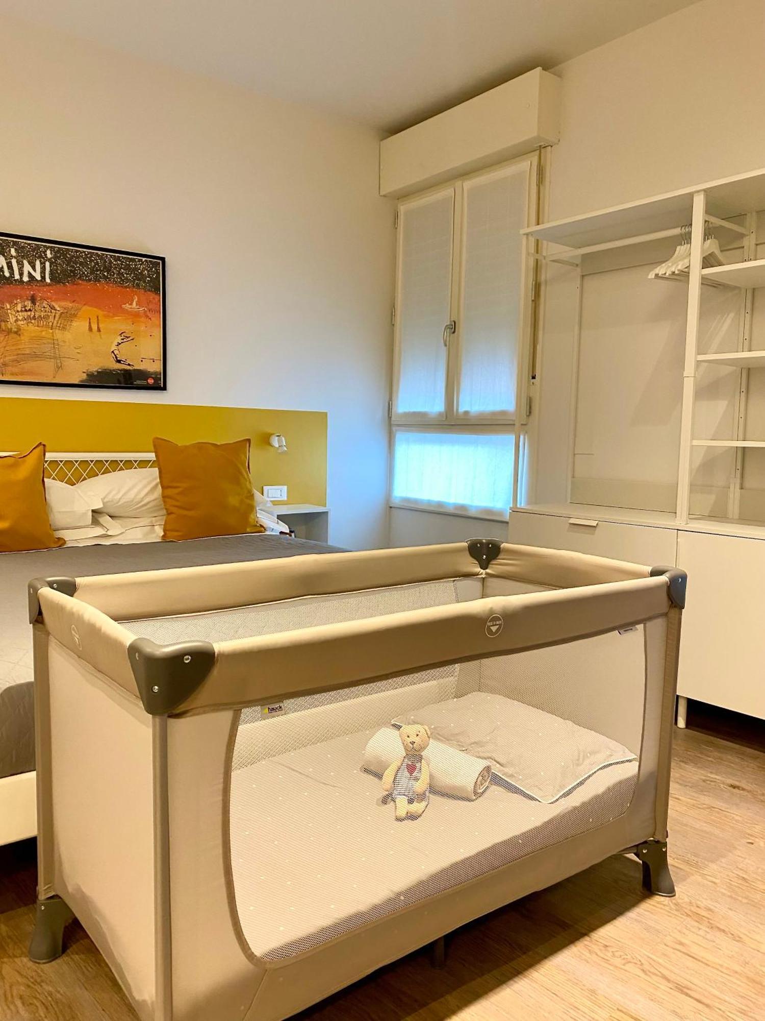 Smart & Urban Suites - Corso51 Римини Екстериор снимка