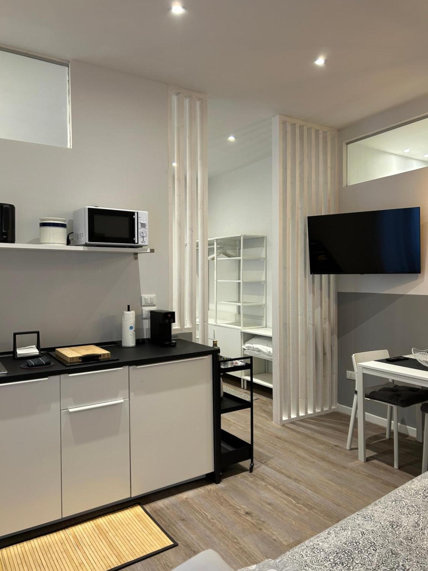 Smart & Urban Suites - Corso51 Римини Екстериор снимка